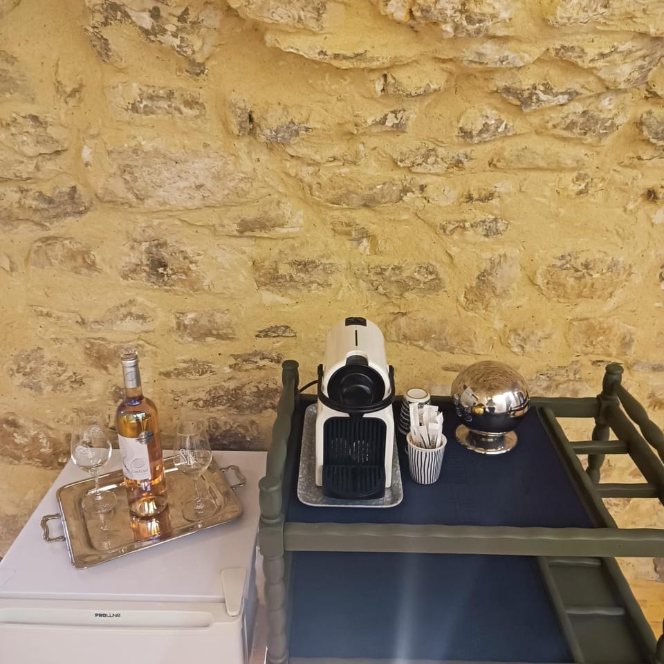 Coffee/tea facilities, Breakfast, Drinks, Alcoholic drinks