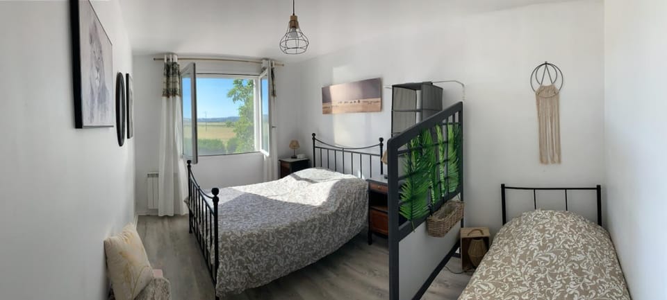Bedroom, Garden view