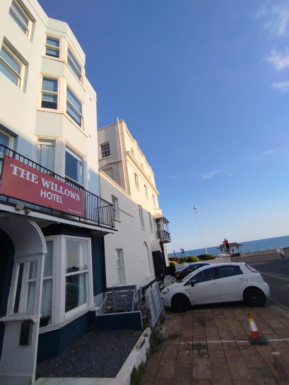 Property building, Neighbourhood, Sea view, Street view, Parking