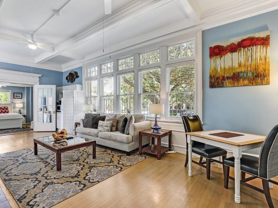 Drayton Place 1A & 1B Apartment in Savannah