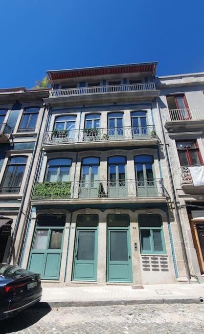 Property building, Facade/entrance