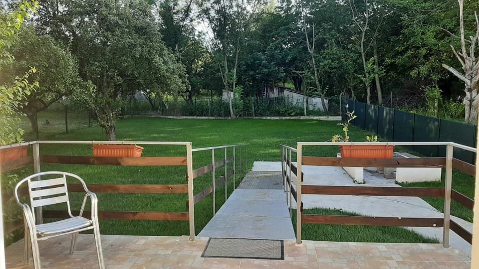 Property building, Garden