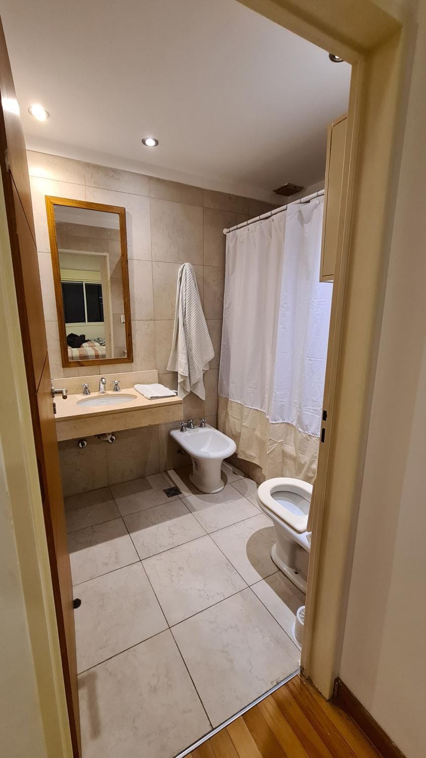 Shower, Toilet, Bathroom, Bath, bidet, towels