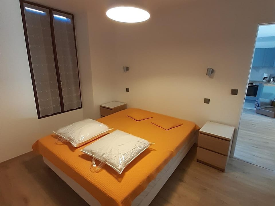 Appartement rénové avec jardin, proche activités et centre, piscine et randonnées à 5mn - FR-1-517-60 Apartment in Chamonix