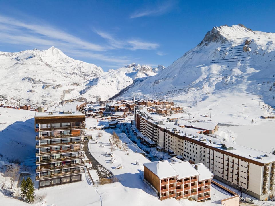 Appartement rénové, skis aux pieds, 10 pers., balcon - FR-1-502-364 Apartment in Tignes