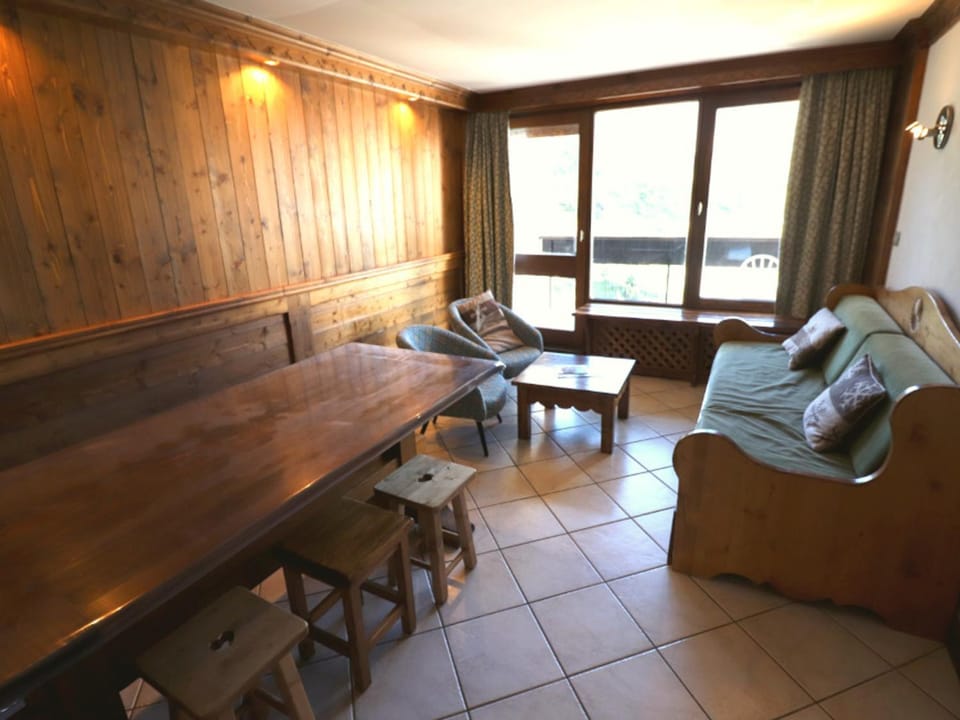 Appartement fonctionnel Proches des pistes et des commerces Balcon - FR-1-502-390 Apartment in Tignes