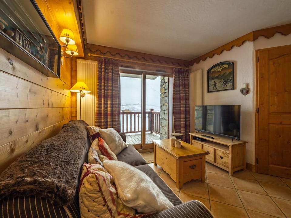 Appartement confortable entre pistes et commerces avec WIFI et terrasse - FR-1-502-392 Apartment in Tignes
