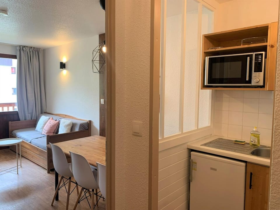 Appartement confortable skis aux pieds avec balcon, 6 pers, Tignes - FR-1-502-398 Apartment in Tignes