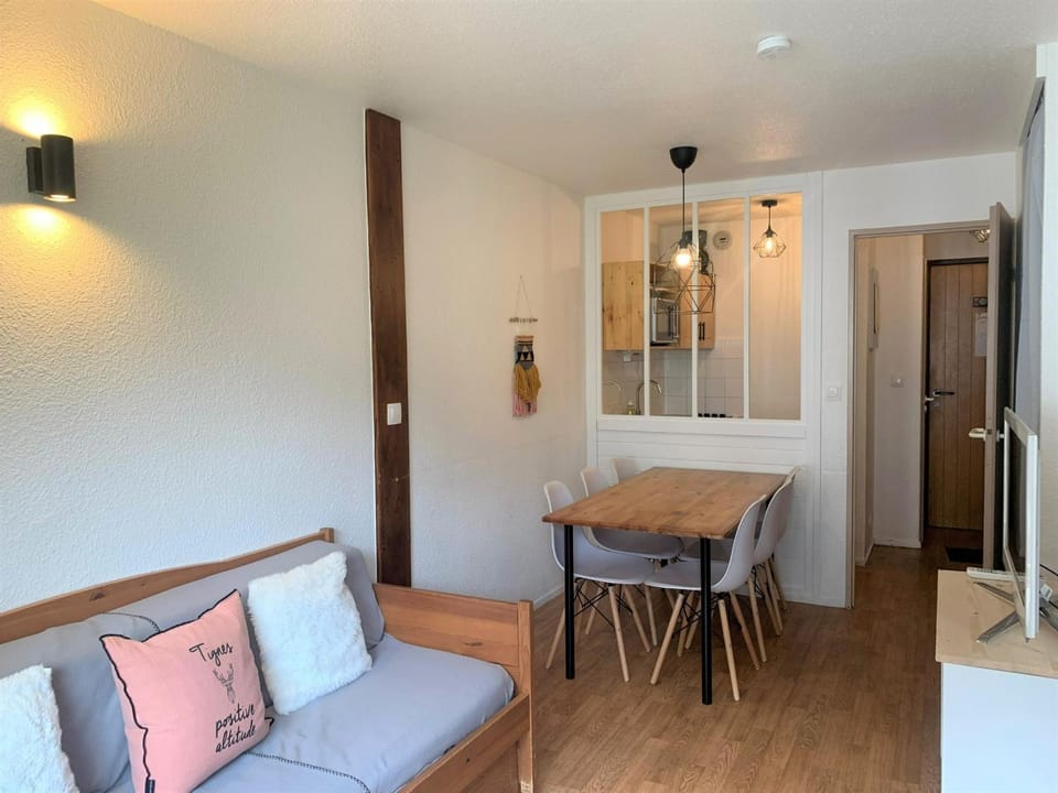 Appartement confortable skis aux pieds avec balcon, 6 pers, Tignes - FR-1-502-398 Apartment in Tignes