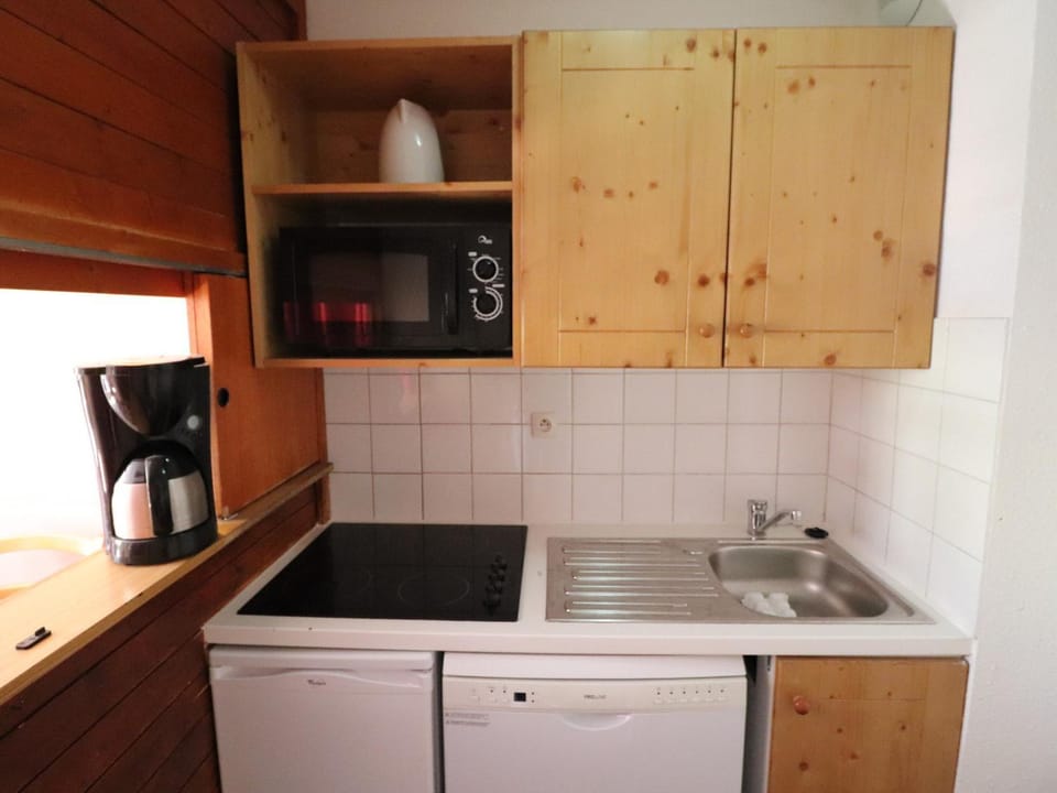 Studio lumineux & fonctionnel, proche pistes avec balcon - FR-1-502-413 Apartment in Tignes