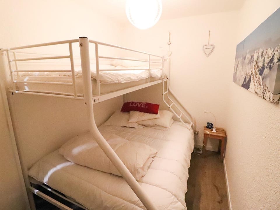 Studio rénové avec balcon, proche pistes, animaux acceptés Apartment in Tignes