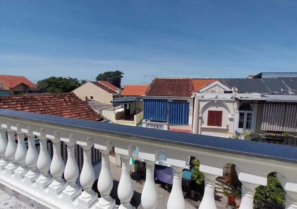 Neighbourhood, Balcony/Terrace, City view