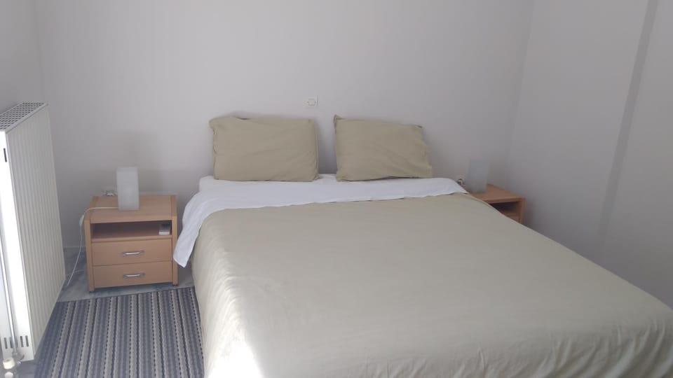 Modern apartment near Acropolis peaceful location. Apartment in Athens