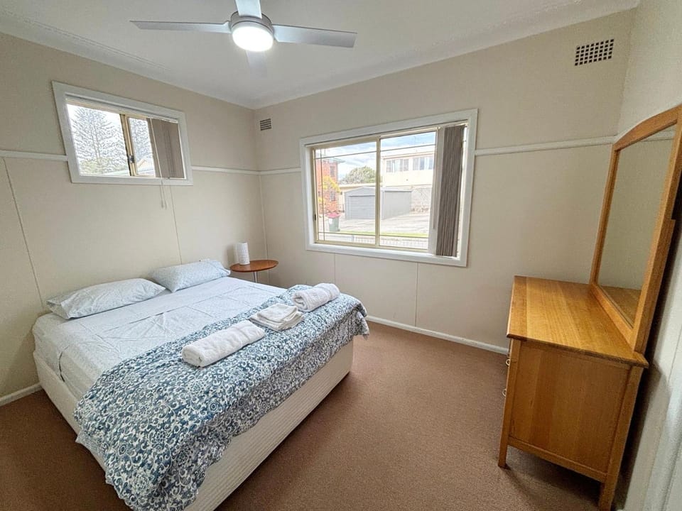 Clarkes Flat 2 Apartment in South West Rocks