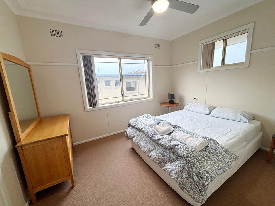 Clarkes Flat 3 Apartment in South West Rocks