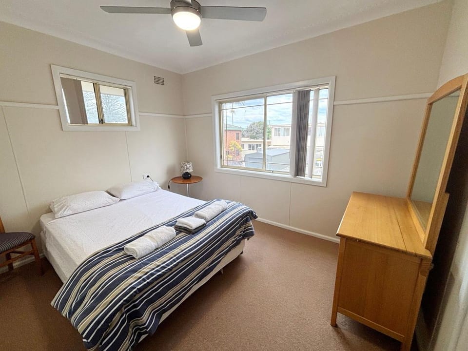 Clarkes Flat 4 Apartment in South West Rocks