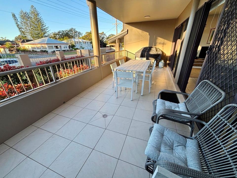 Watermark Apartment 2 - Bring your own linen. Apartment in South West Rocks