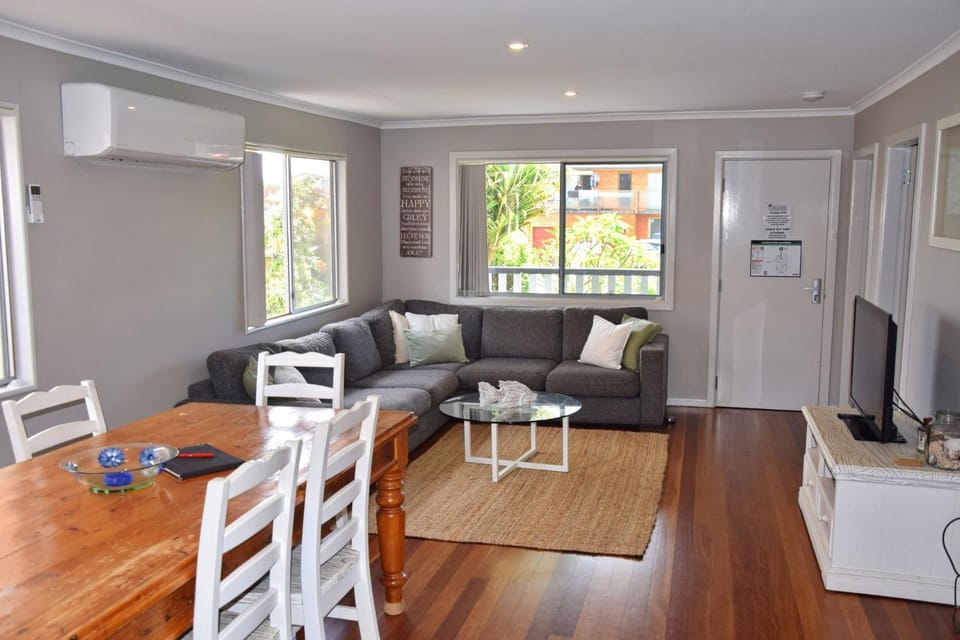 Five On Trial - Bring your own linen House in South West Rocks