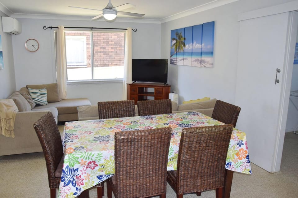 Flounder About - Bring your own linen House in South West Rocks