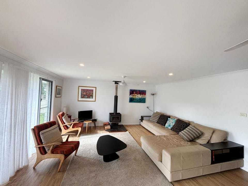 Barefoot Bungalow - Bring your own linen House in Hat Head