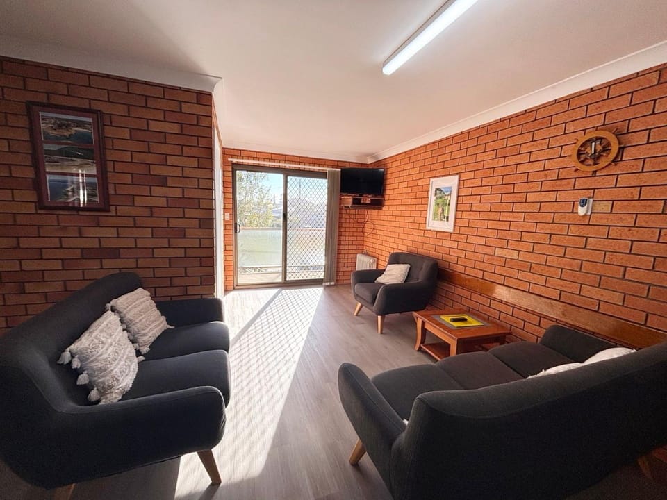 Cameo Court Unit 7 - Bring your own linen Apartment in South West Rocks