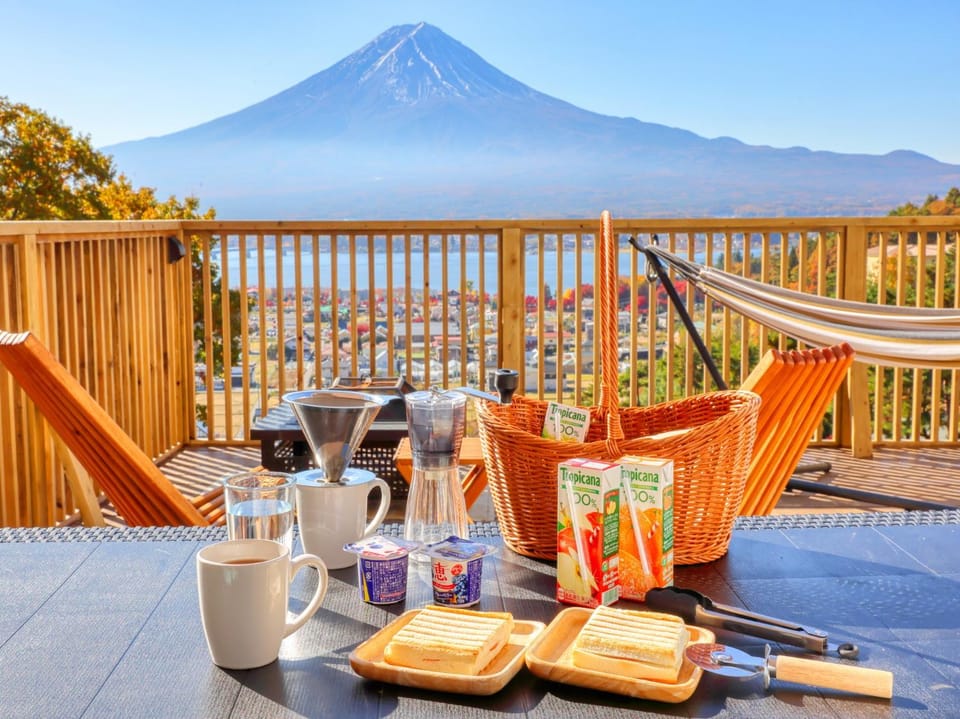BBQ facilities, Coffee/tea facilities, Breakfast