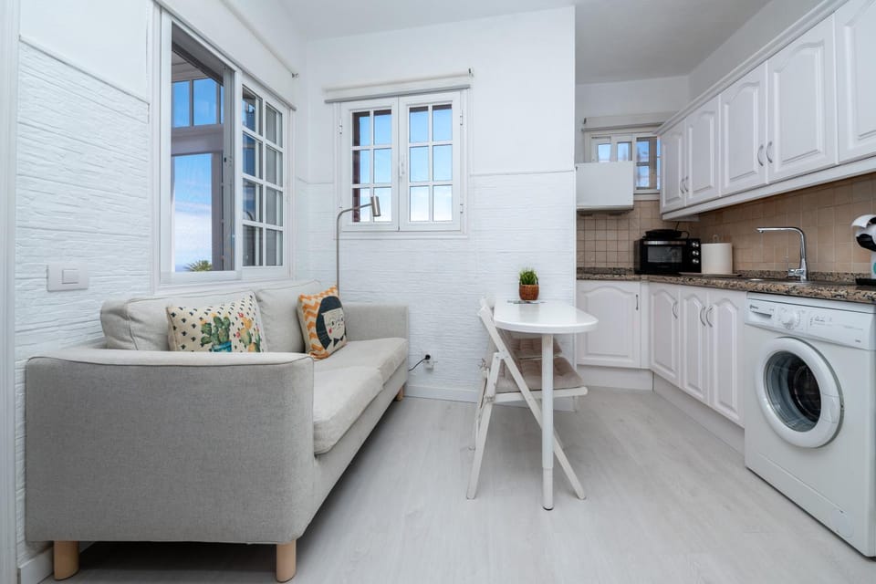 Living room, Dining area, kitchen