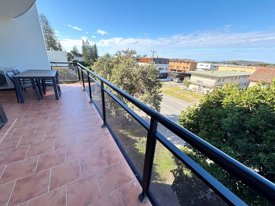 Paragon Apartment 7 - Bring your own linen. Apartment in South West Rocks