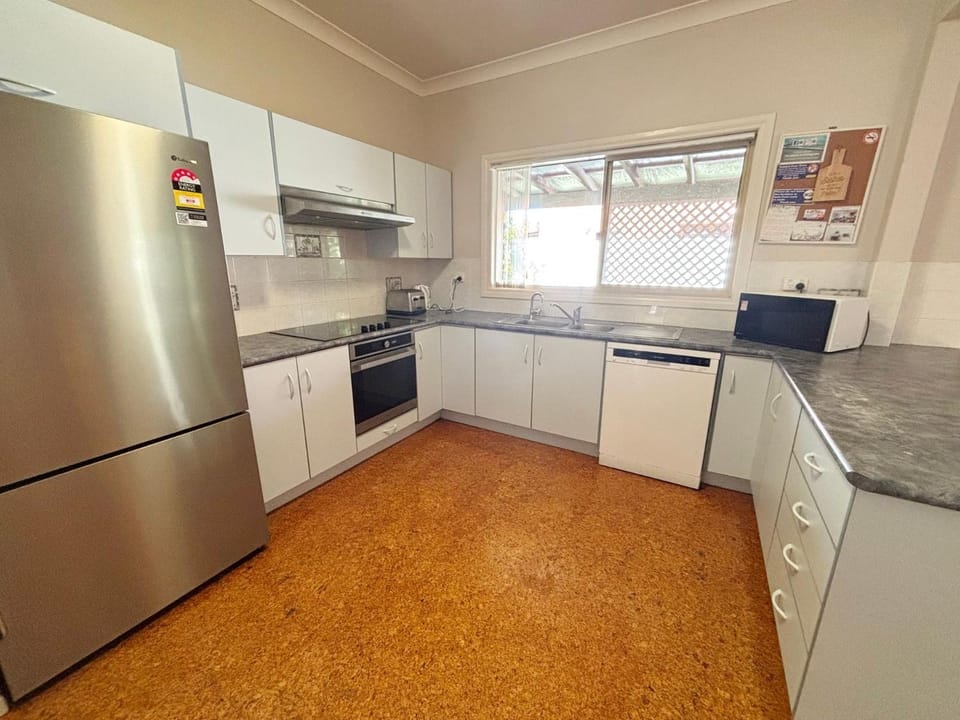 Parkview Lodge - Bring your own linen. Apartment in South West Rocks