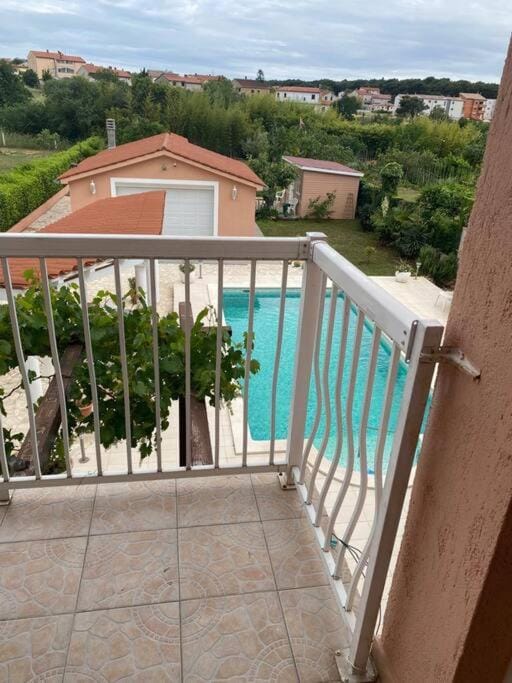 Patio, Natural landscape, View (from property/room), Balcony/Terrace, Pool view, Swimming pool