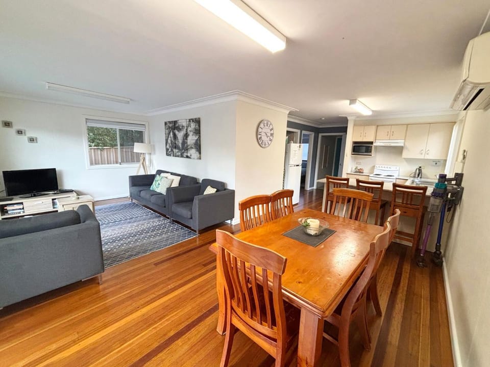 Mariner 16 Flat 1 - Bring your own linen Apartment in South West Rocks