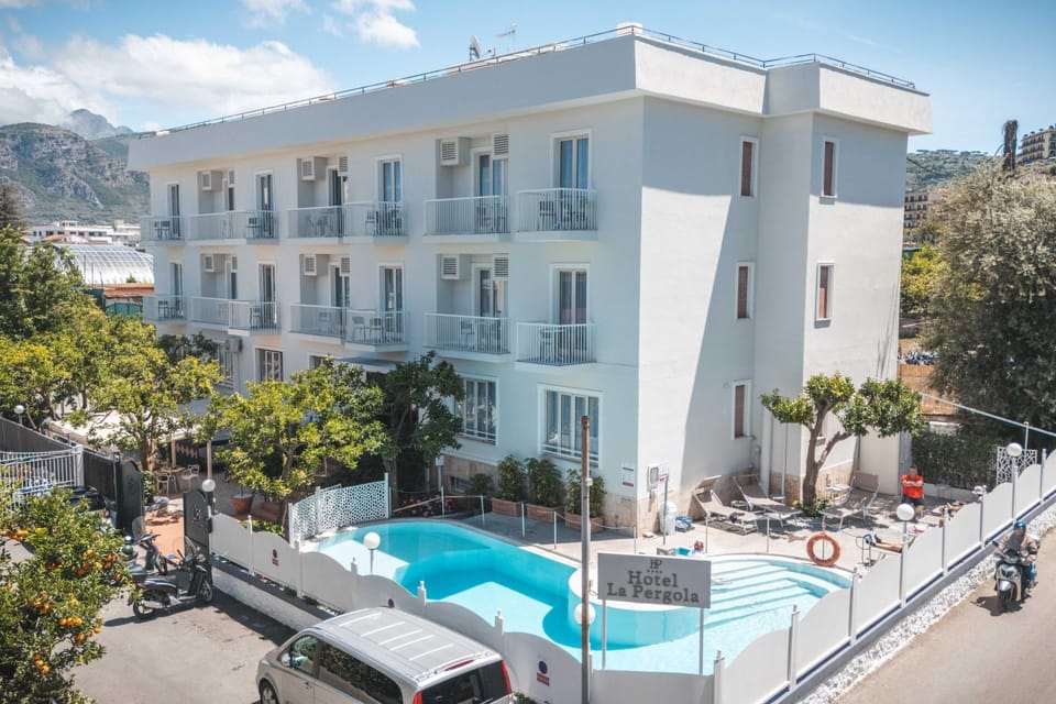 Property building, Swimming pool