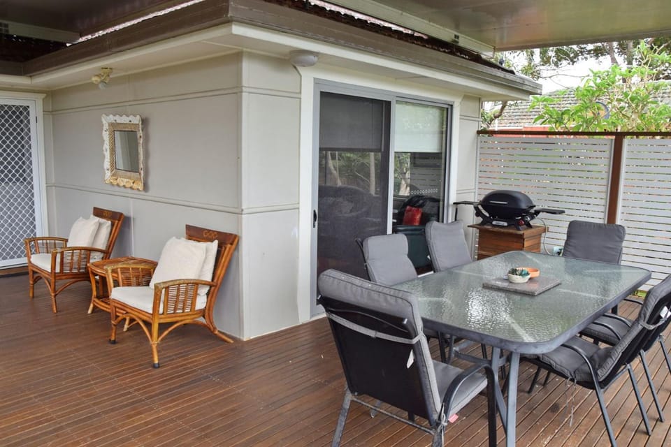 Timeout - Bring your own linen. House in South West Rocks