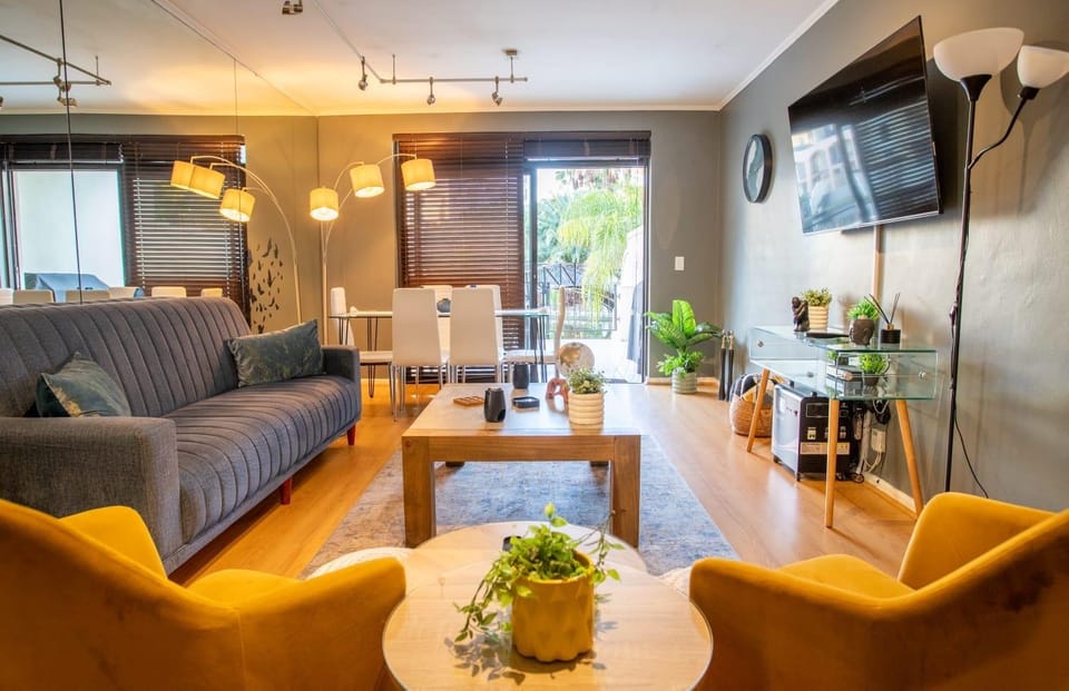 Century City Luxury 2 bedroom apartment in Cape Town Apartment in Cape Town