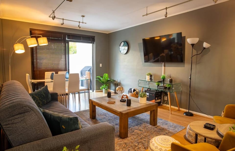 Century City Luxury 2 bedroom apartment in Cape Town Apartment in Cape Town