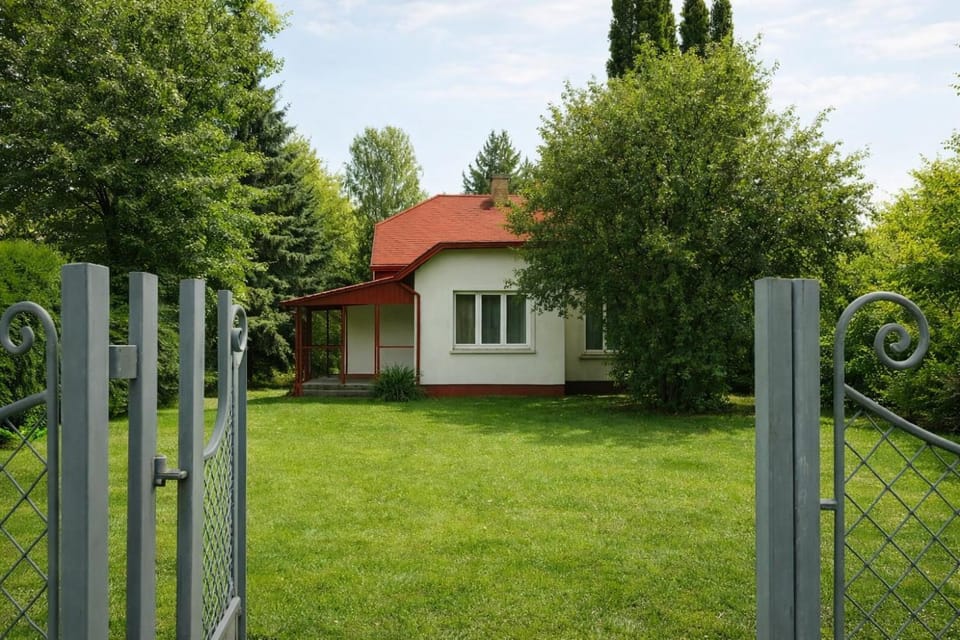 Property building, Day, Natural landscape, Garden view