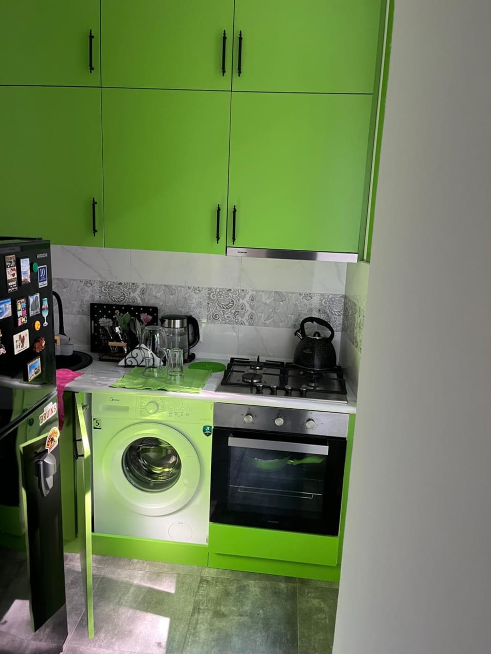 Kitchen or kitchenette, Communal kitchen