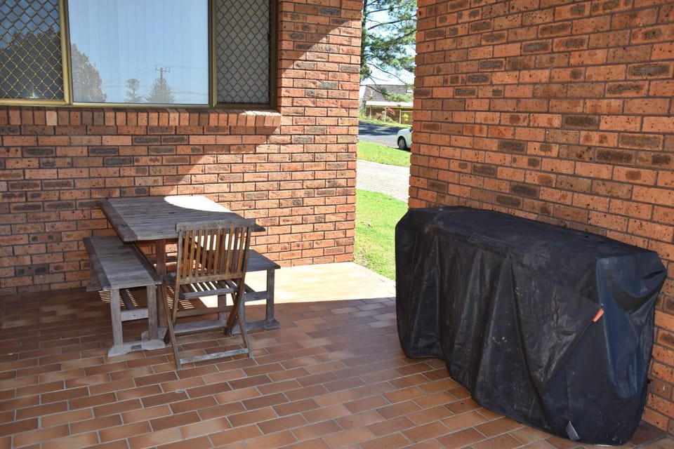 Seaview Townhouse 3 - Bring your own linen. House in South West Rocks