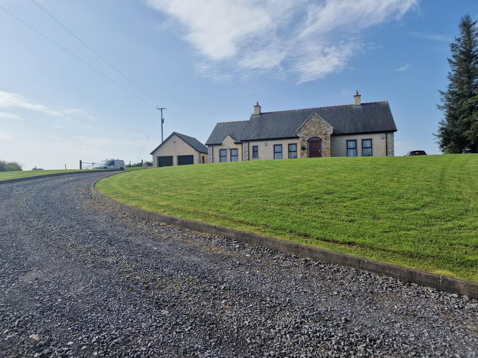 3 bedroom detached bungalow House in County Donegal