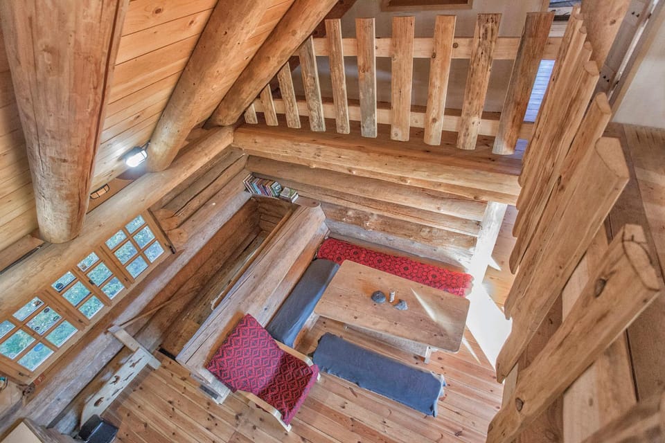 Nadgora SkyHouse Apartment in Montenegro