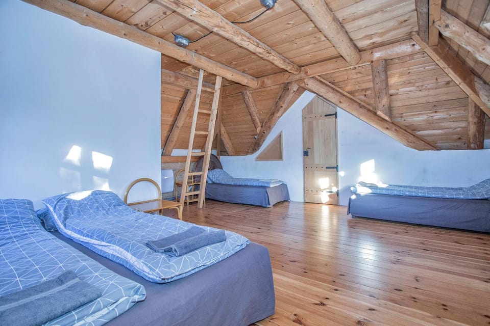 Nadgora SkyHouse Apartment in Montenegro