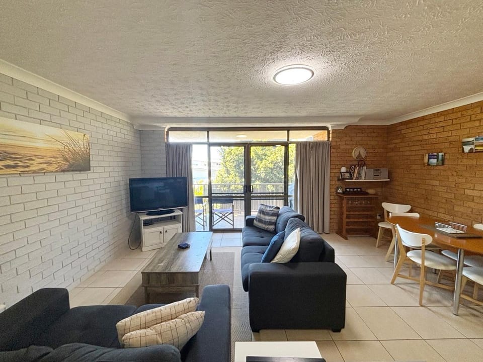 Seacrest 5 - Bring your own linen. Apartment in South West Rocks