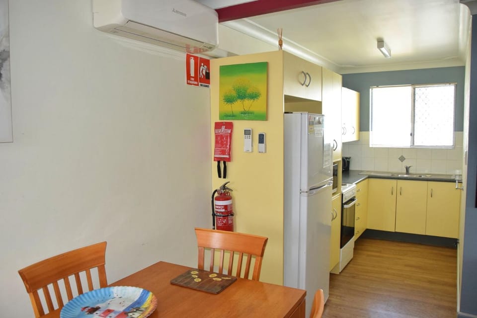 Traveller's Palms 7 - Bring your own linen. Apartment in South West Rocks