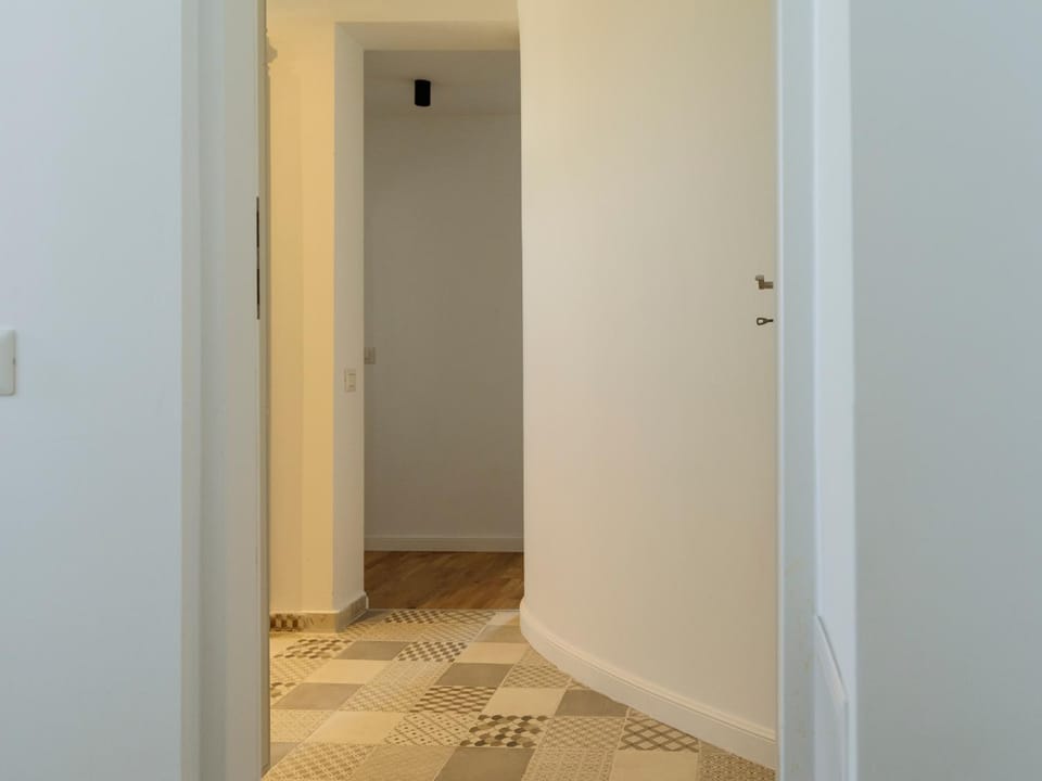 Sunny 3BR Midtown Flat - Amazing View Balcony Apartment in Bucharest