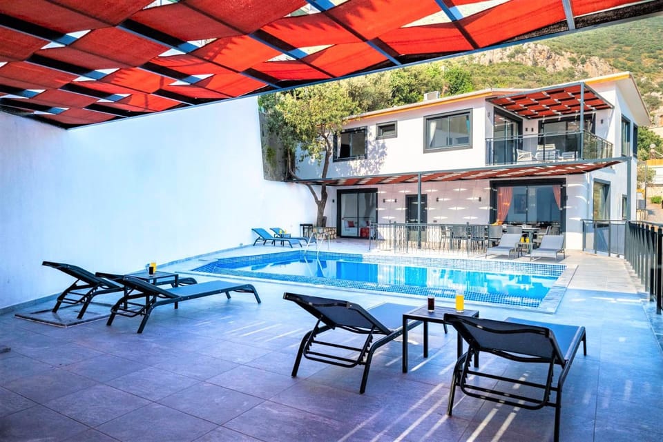 Patio, Garden, Balcony/Terrace, Swimming pool