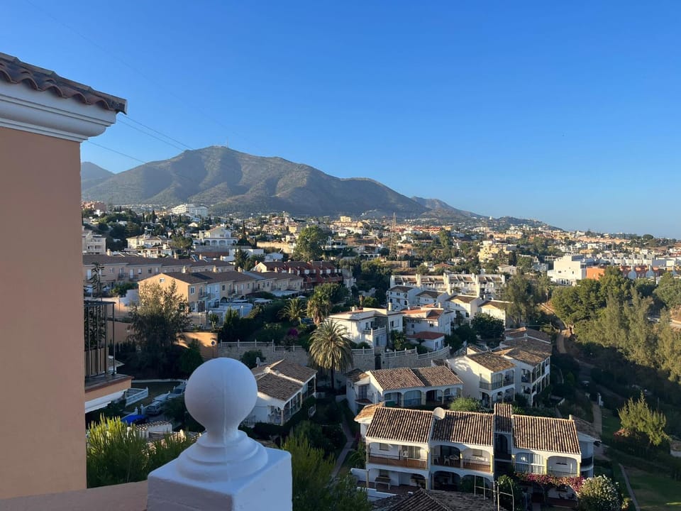 Neighbourhood, Mountain view