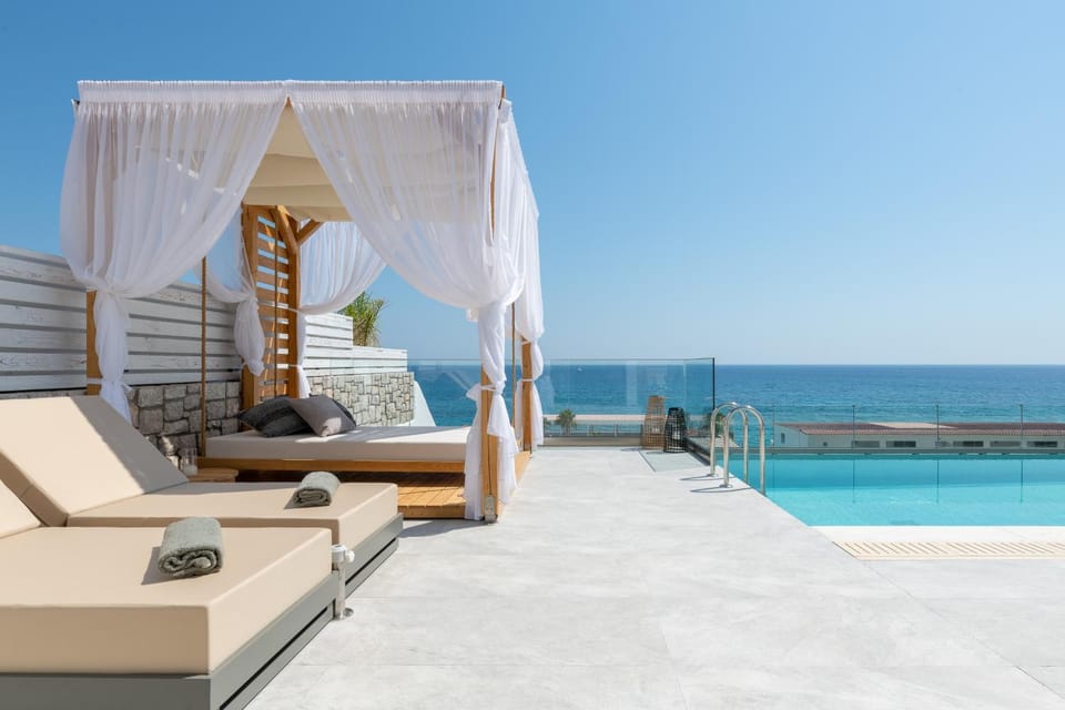 Patio, Sea view, Swimming pool