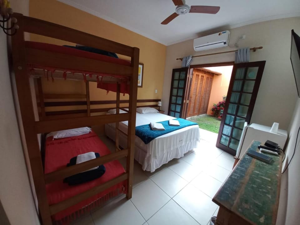 Bed, Bedroom, towels, air conditioner