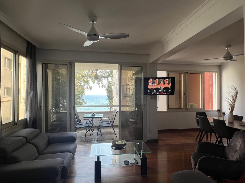 SEA VIEW AMATHUS LUXURY APT Apartment in Limassol District