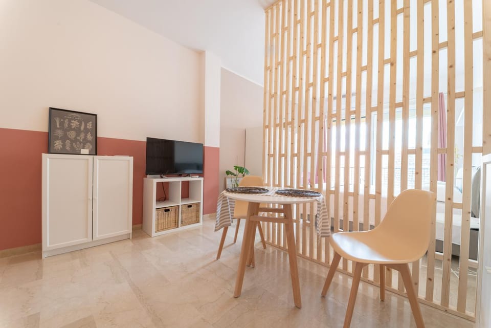 TEODORA SUITE pink Apartment in Ravenna